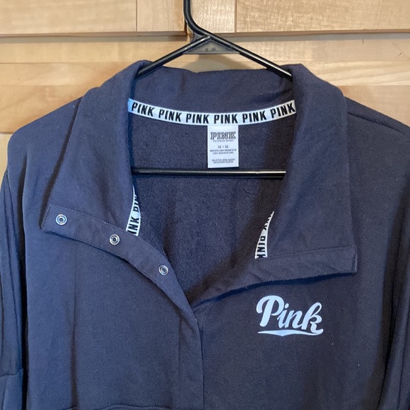 Pink Victoria secret jacket. Size medium - Picture 2 of 5